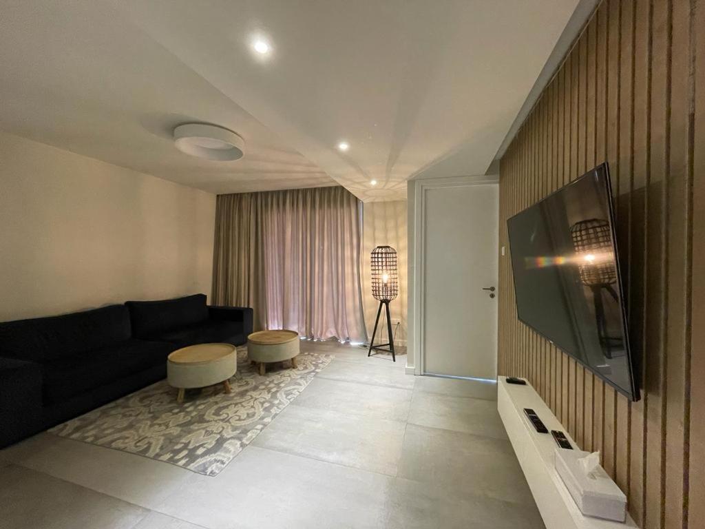 Central Business Suites Nicosia - Araouzou By Platform 357 Exterior photo